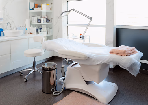 Advanced dermatology equipment at RIVÉRA Aesthetics